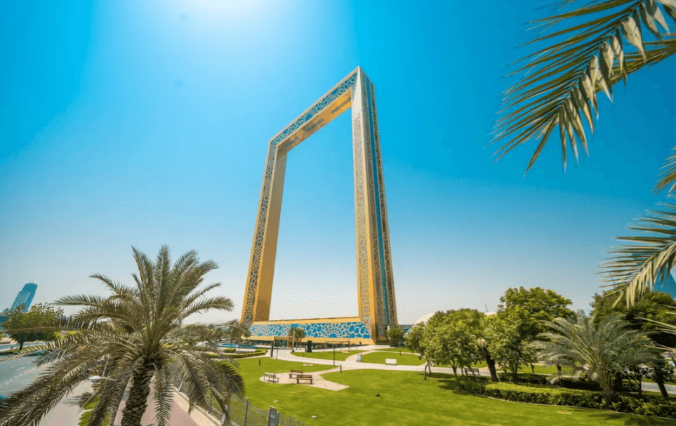 Save Up to 15% with Combo: Dubai Frame + Dubai Garden Glow - Image 10